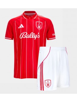 Billige Nottingham Forest Hjemmedraktsett Barn 2025-26 Kortermet (+ Korte bukser)
